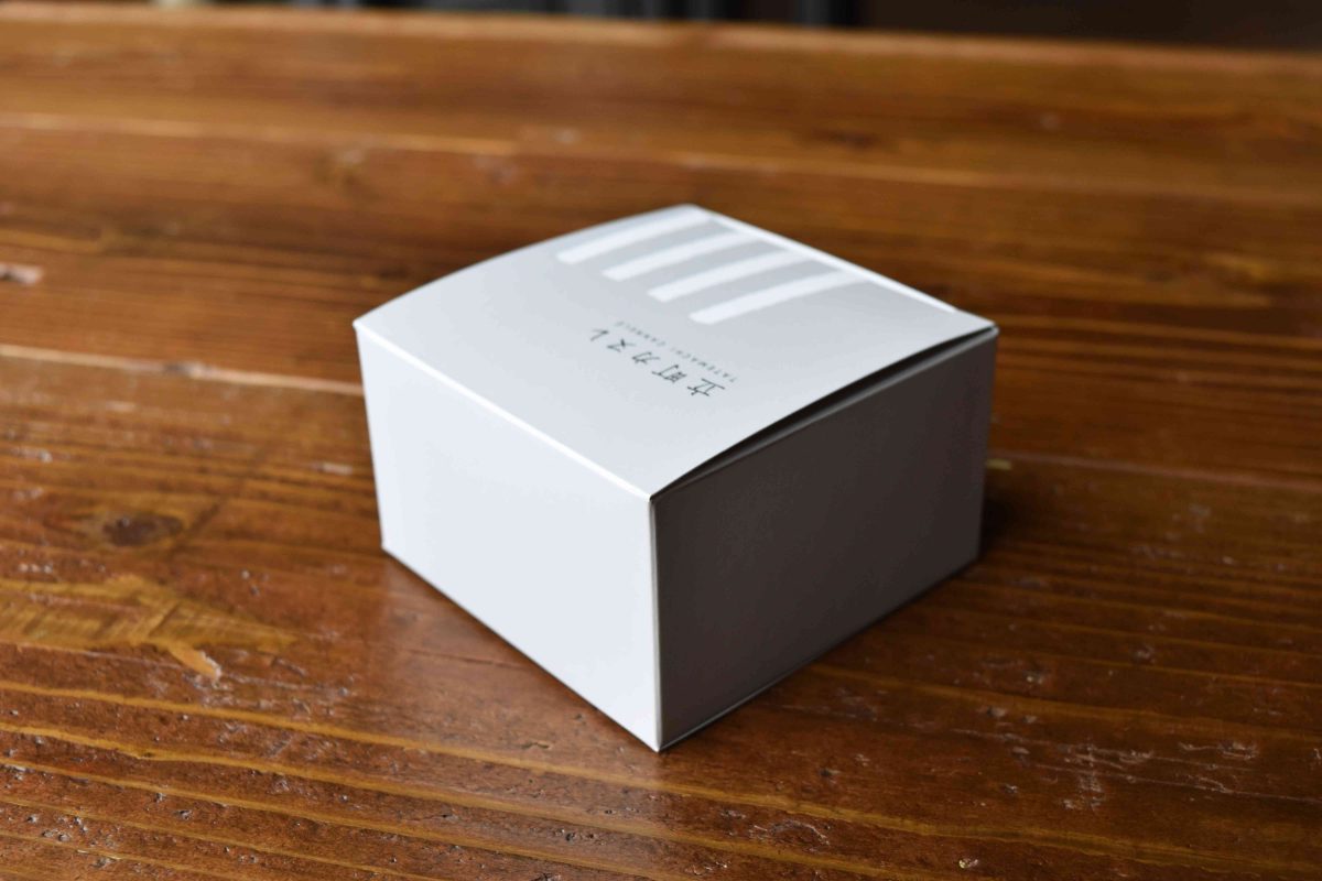 カヌレ4個用折箱